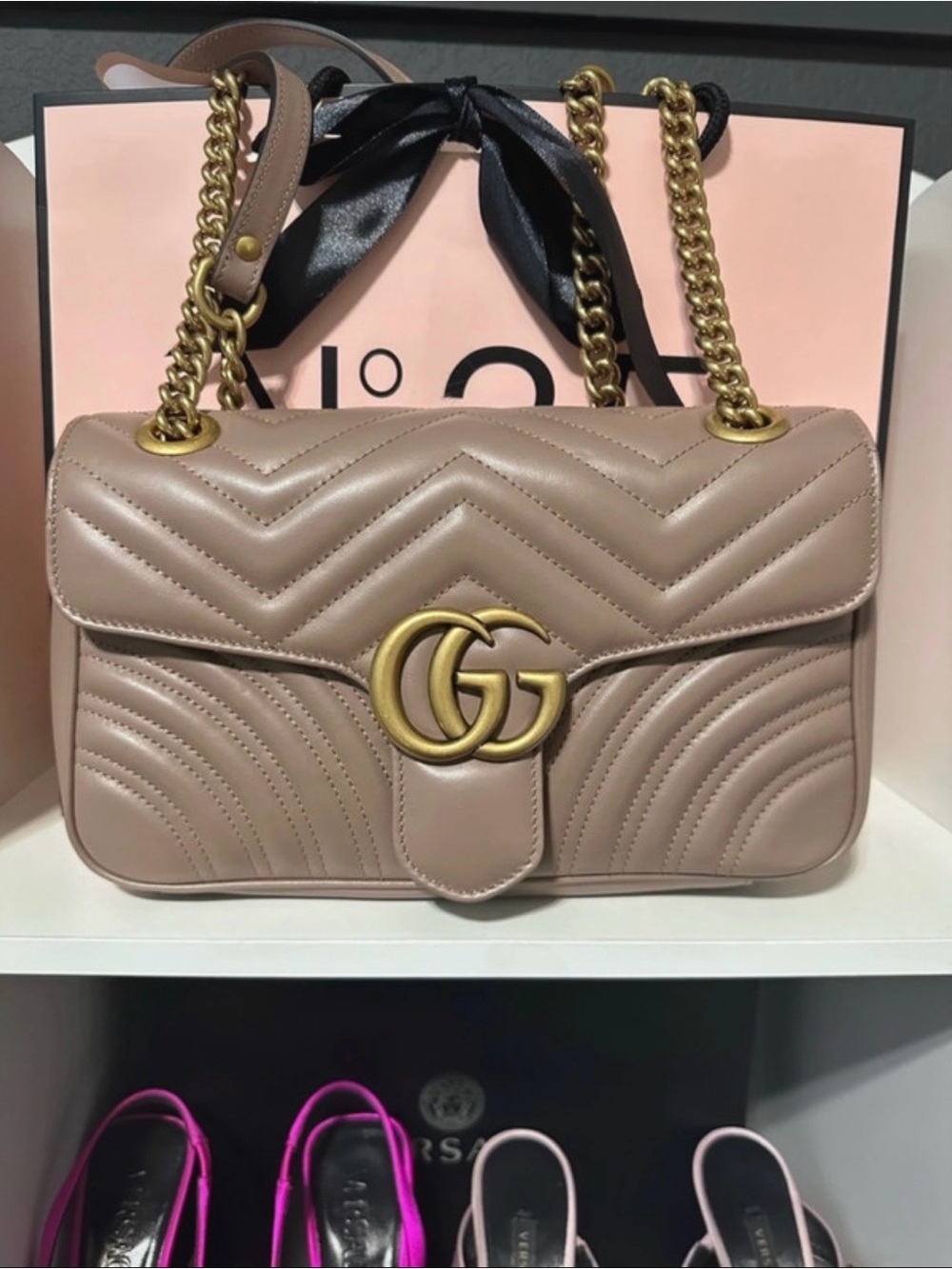 Gucci Pink Beige Matelassé Chevron Shoulder Bag with Gold GG - Picture 1 of 6